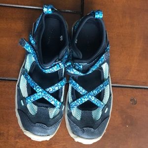 Land’s End kids shoes sz US 1M